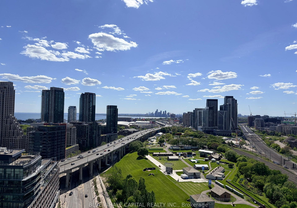 170-fort-york-boulevard-toronto-ontario-c13220980
