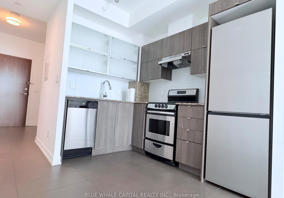 170-fort-york-boulevard-toronto-ontario-c13220980