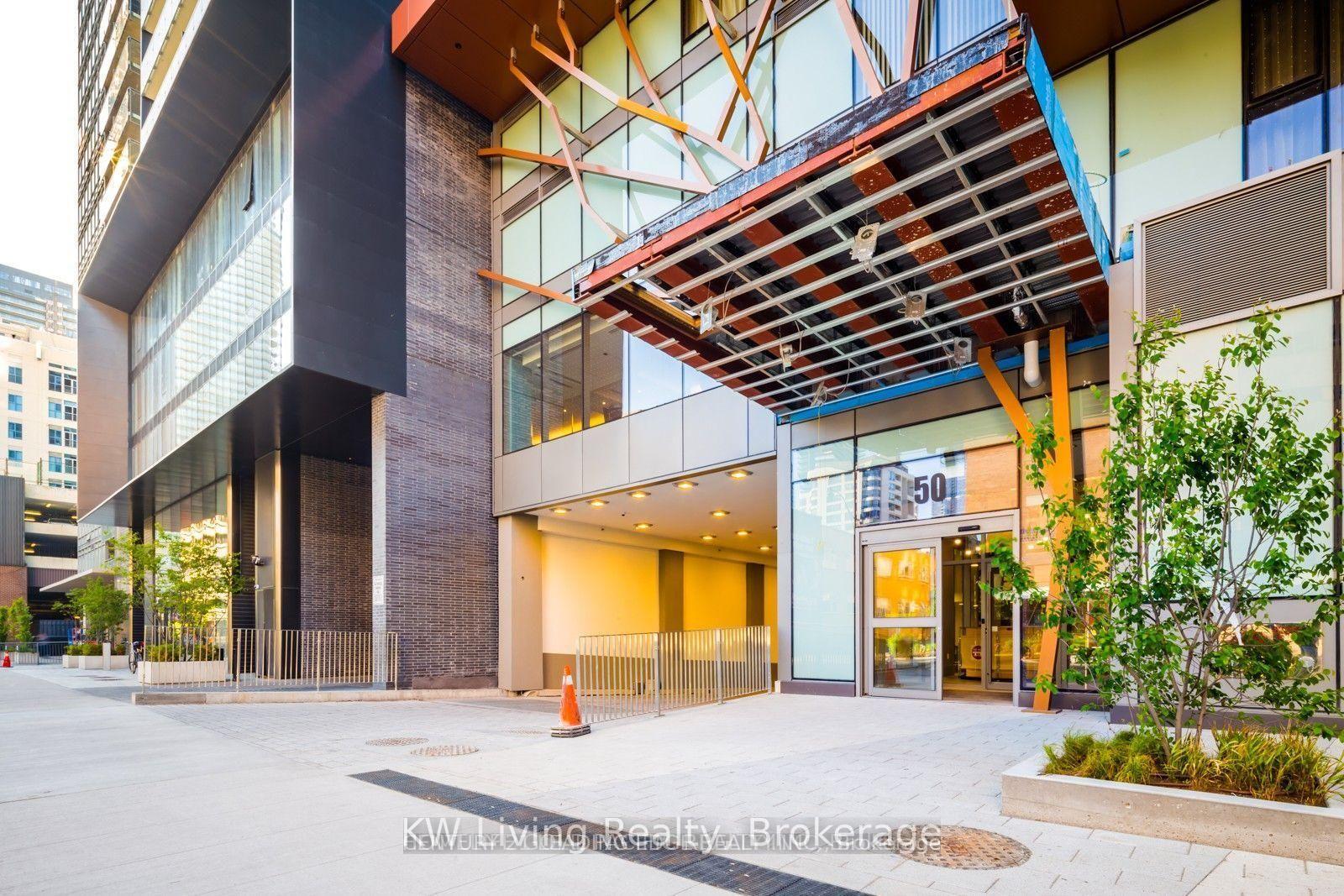 50-wellesley-street-e-toronto-ontario-c13221042