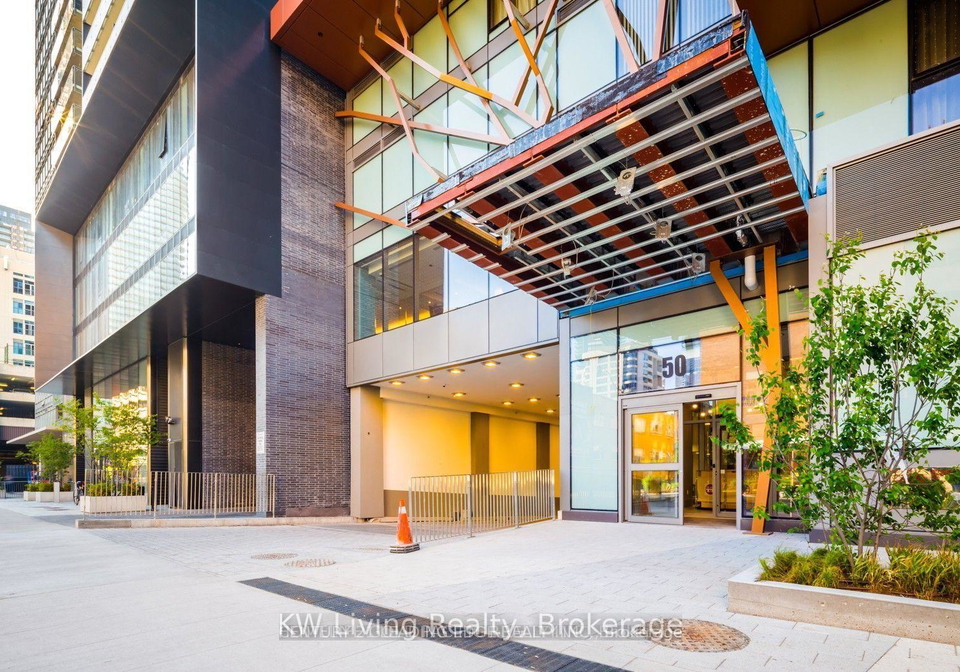 50-wellesley-street-e-toronto-ontario-c13221042