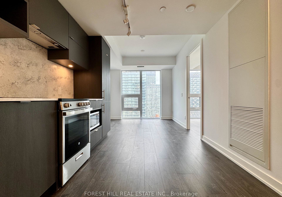 100-queen-street-e-toronto-ontario-c13221336