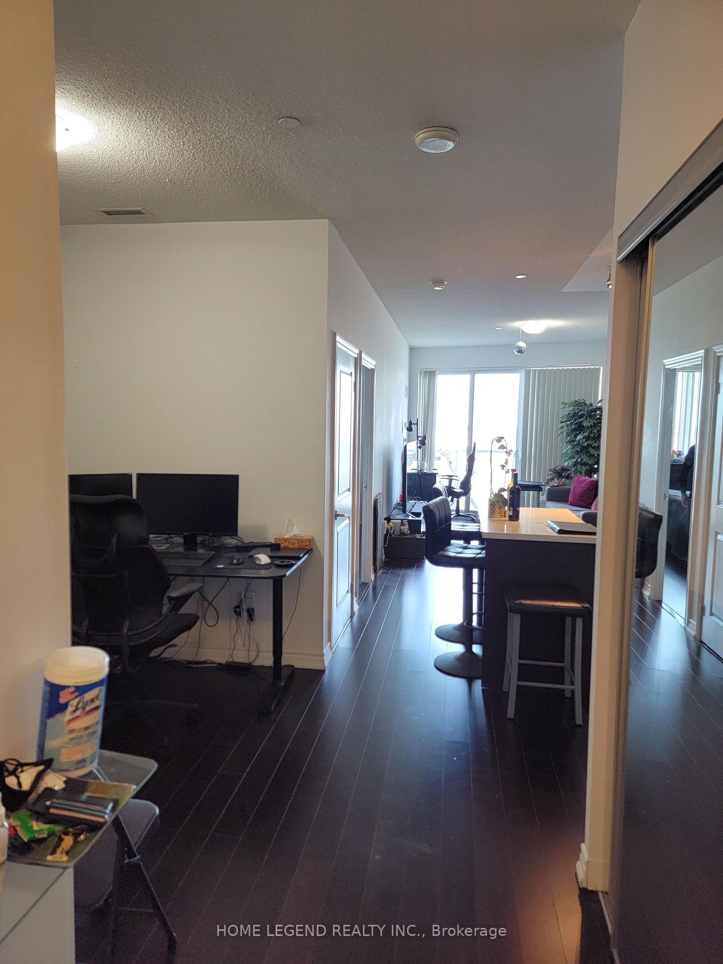 386-yonge-street-toronto-ontario-c13221542