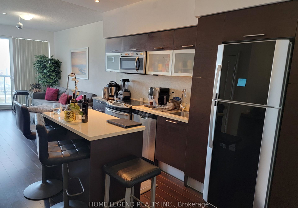 386-yonge-street-toronto-ontario-c13221542