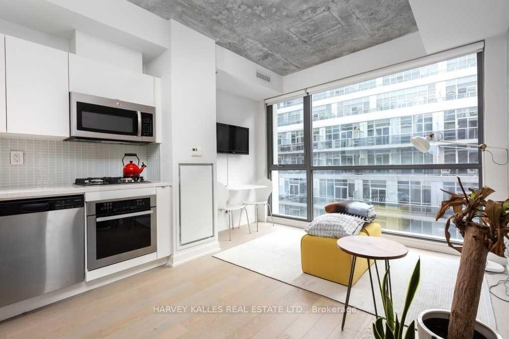 39-brant-street-toronto-ontario-c13221818