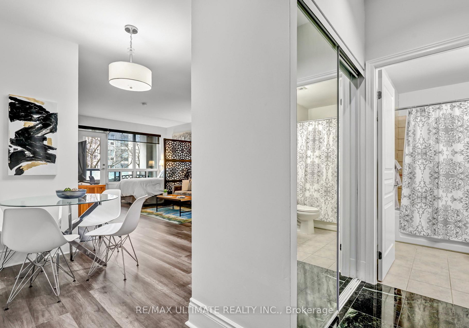 102-bloor-street-w-toronto-ontario-c13222010