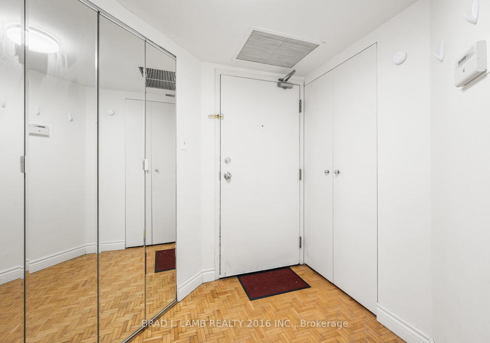 1001-bay-street-toronto-ontario-c13222230