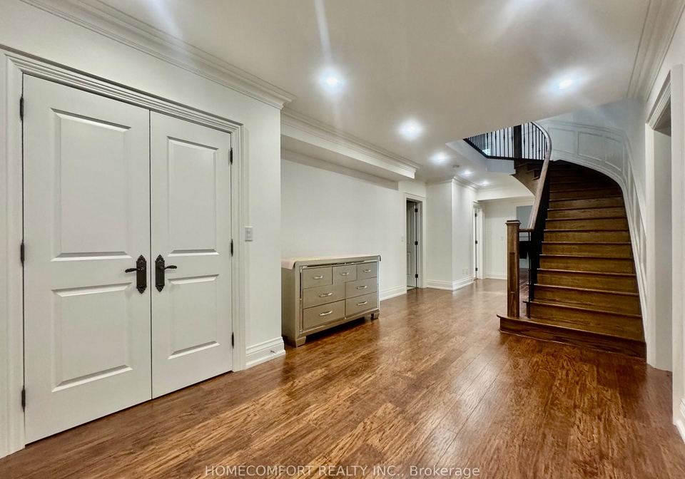 192-kingsdale-avenue-north-york-ontario-c13222308