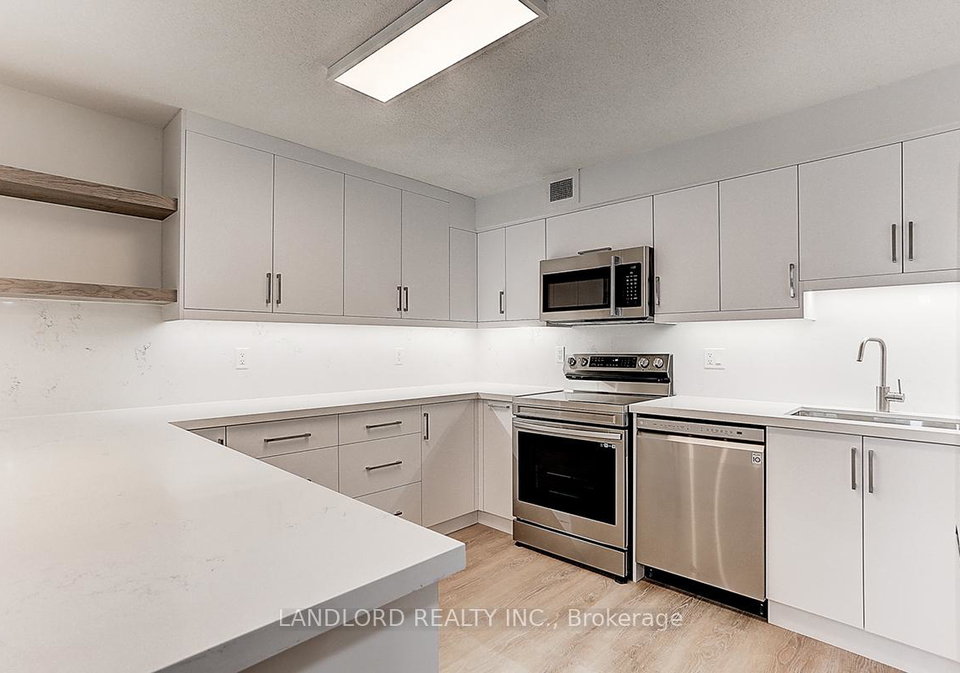 188-spadina-avenue-toronto-ontario-c13222326