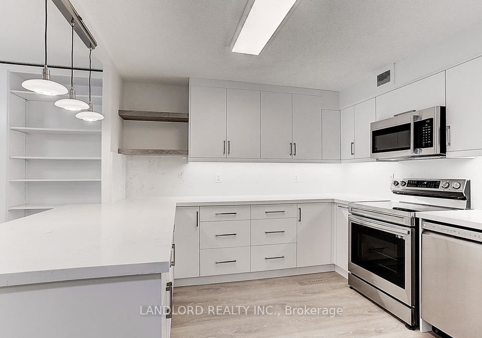 188-spadina-avenue-toronto-ontario-c13222326