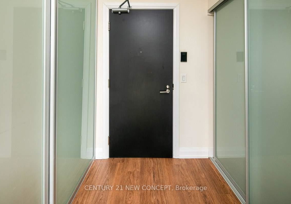 2-anndale-drive-north-york-ontario-c13222408