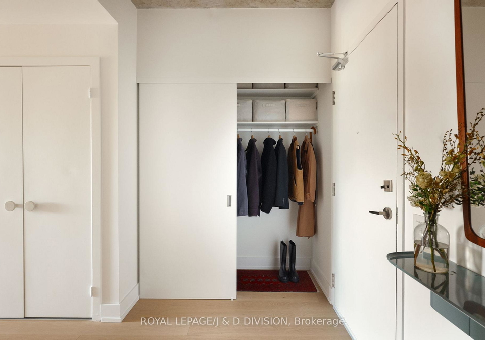 1239-dundas-street-w-toronto-ontario-c13222484