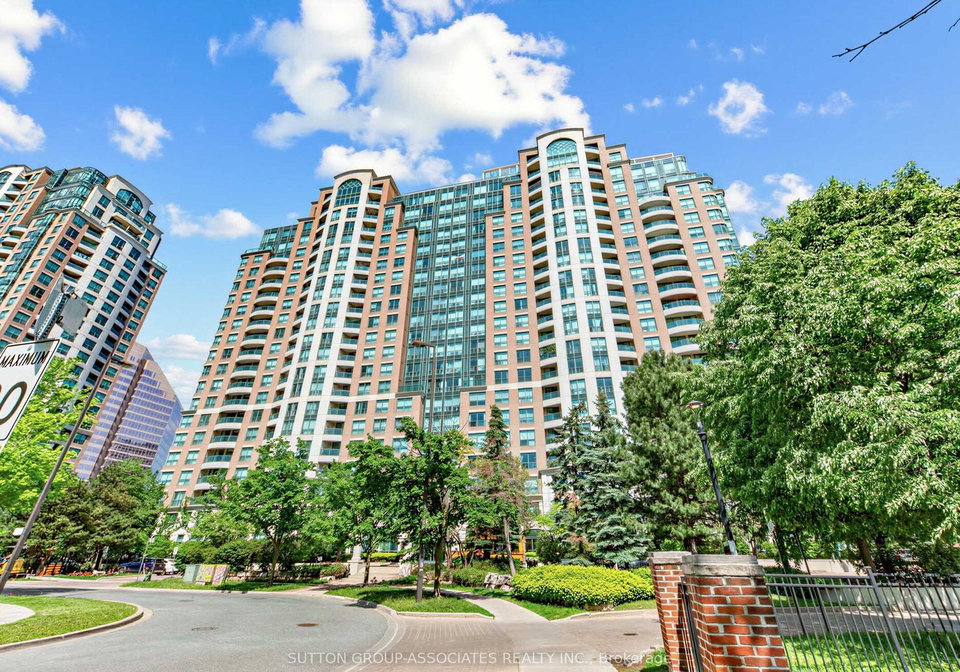 23-lorraine-drive-toronto-ontario-c13222676