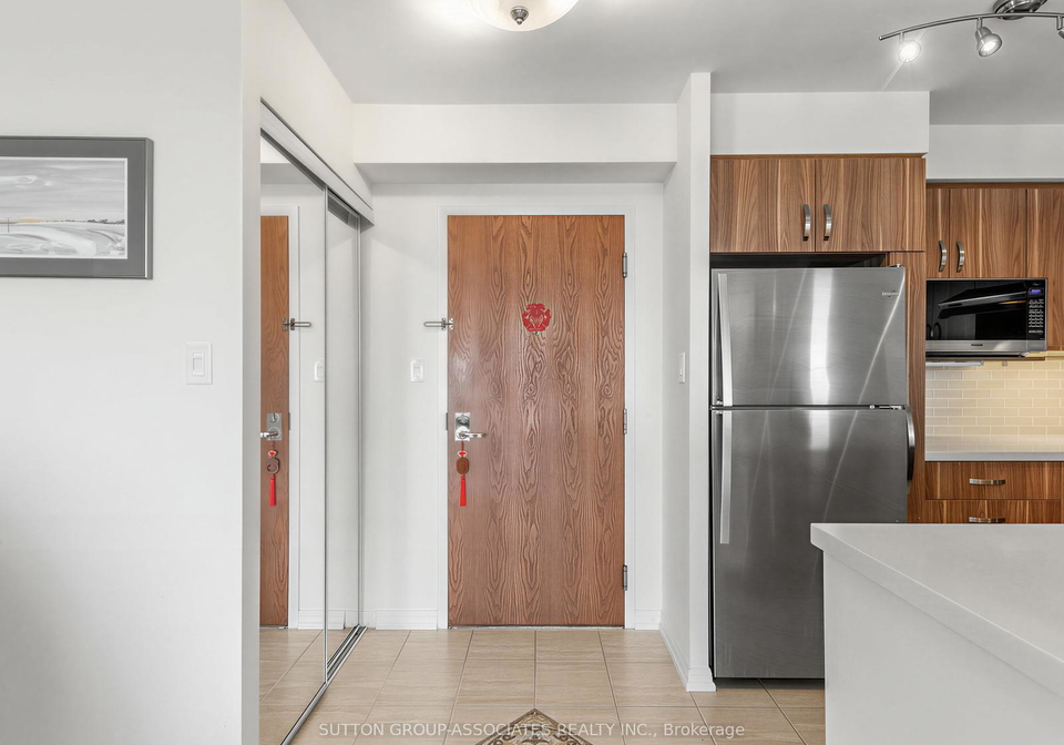 23-lorraine-drive-toronto-ontario-c13222676