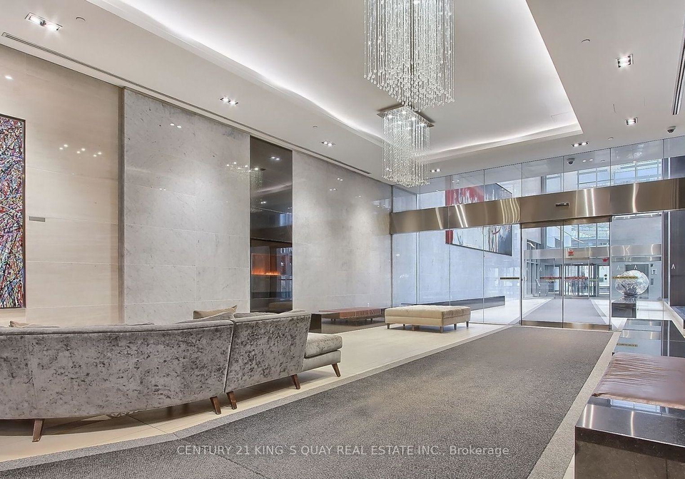 386-yonge-street-toronto-ontario-c13222714