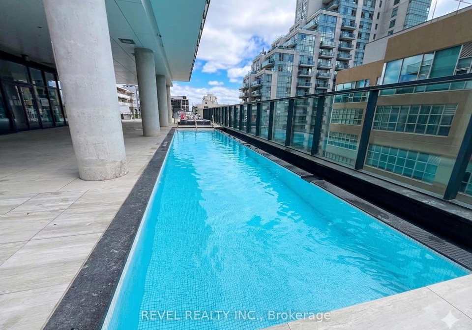 185-roehampton-avenue-toronto-ontario-c13222952