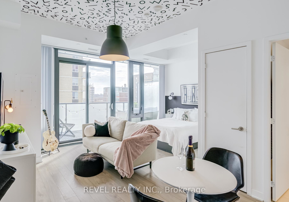 185-roehampton-avenue-toronto-ontario-c13222952