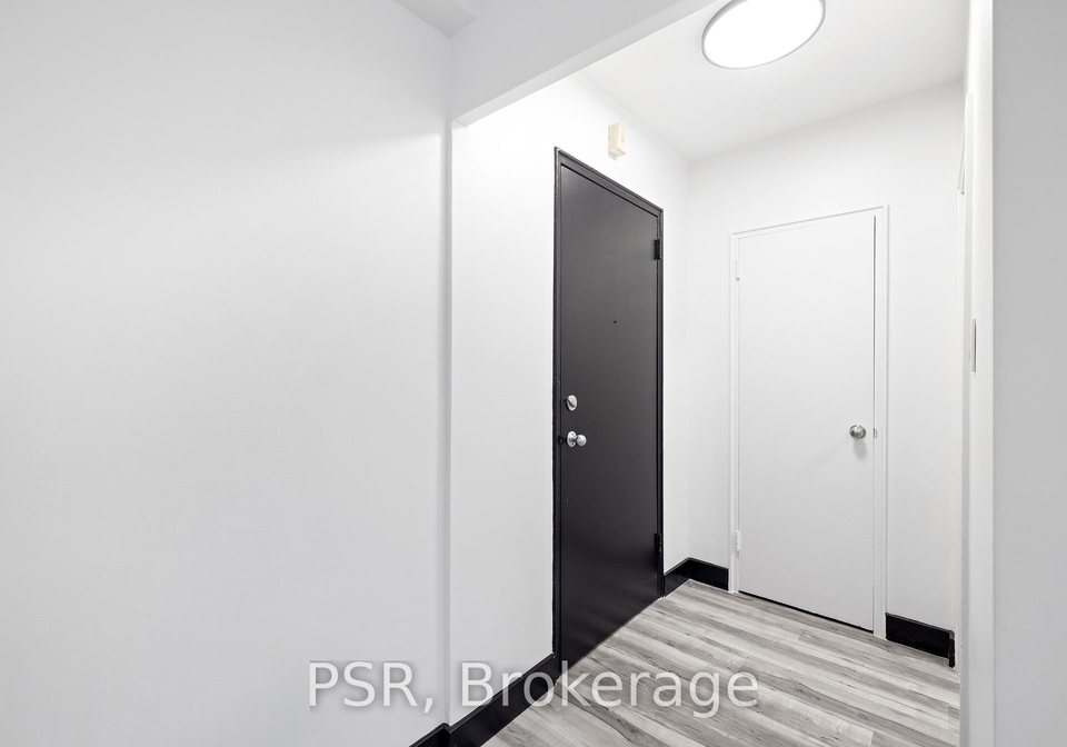 600-eglinton-avenue-w-toronto-ontario-c13223024