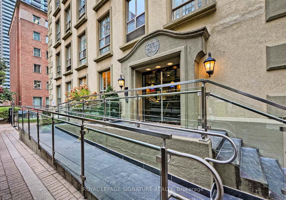 80-charles-street-e-toronto-ontario-c13223050