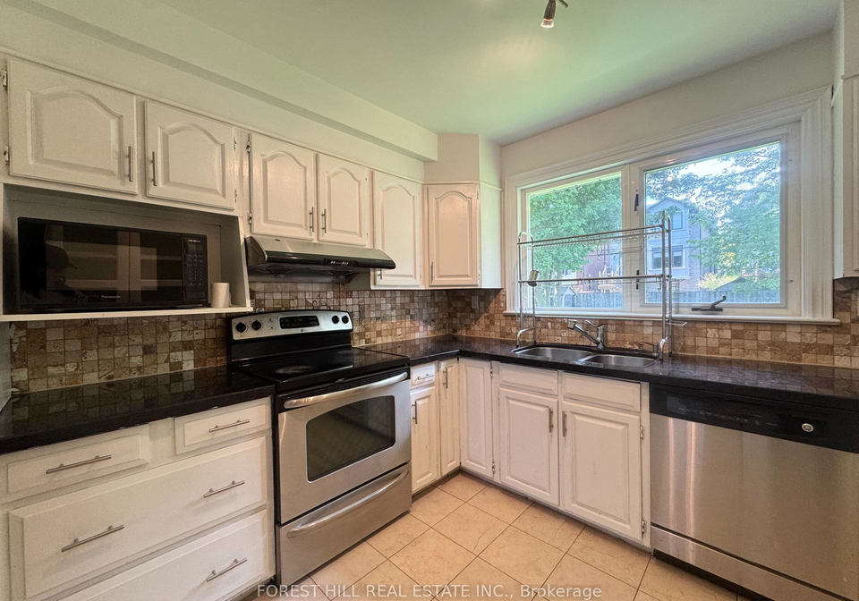 174-mckee-avenue-north-york-ontario-c13223606