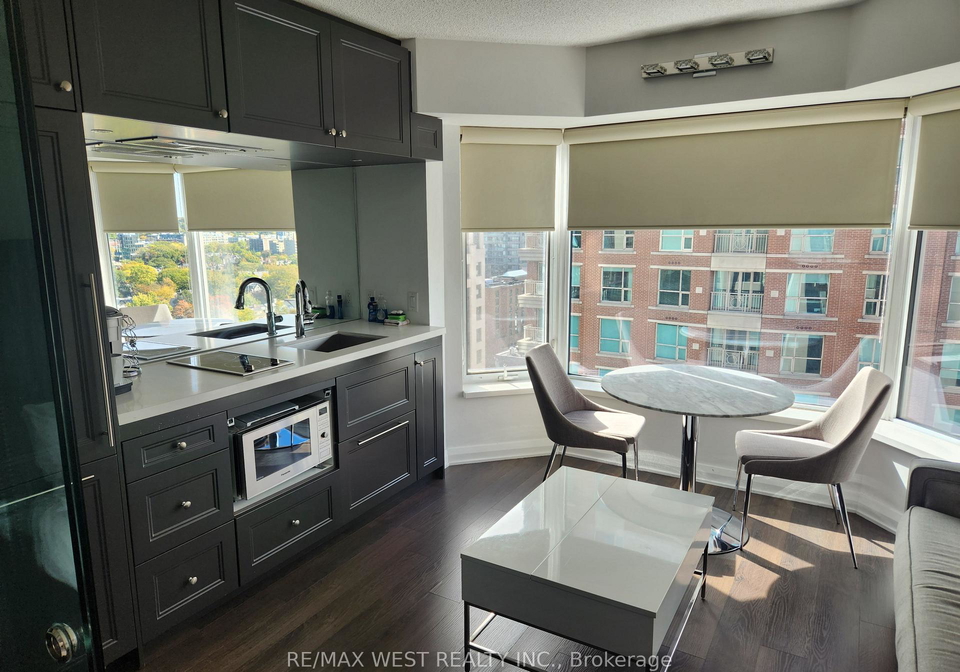 155-yorkville-avenue-toronto-ontario-c13223656