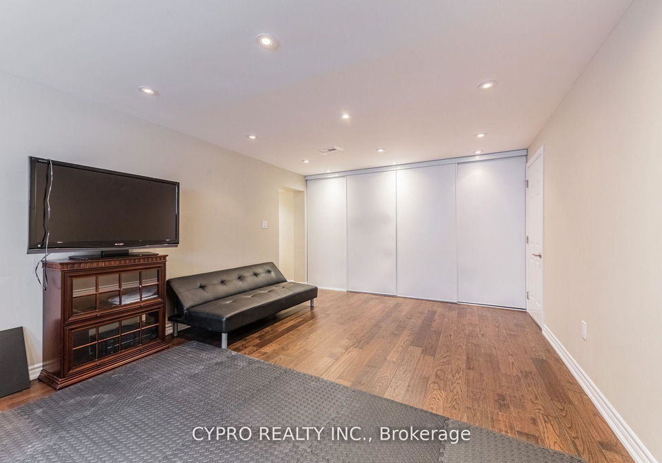 22-banstock-drive-north-york-ontario-c13223782