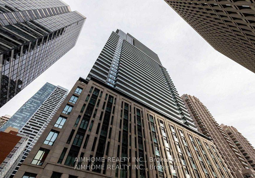955-bay-street-toronto-ontario-c13224278