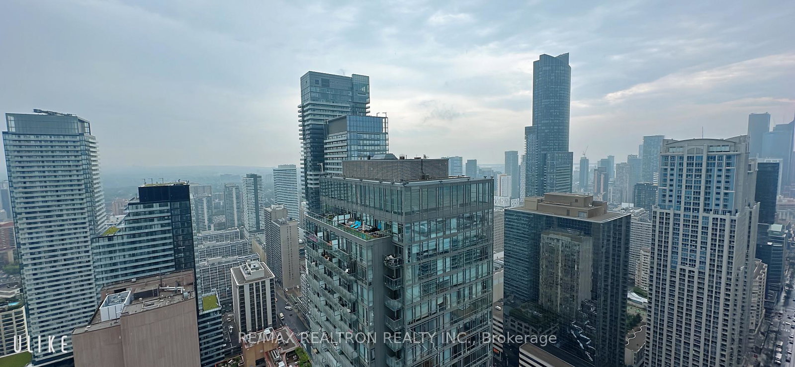 832-bay-street-toronto-ontario-c13224432