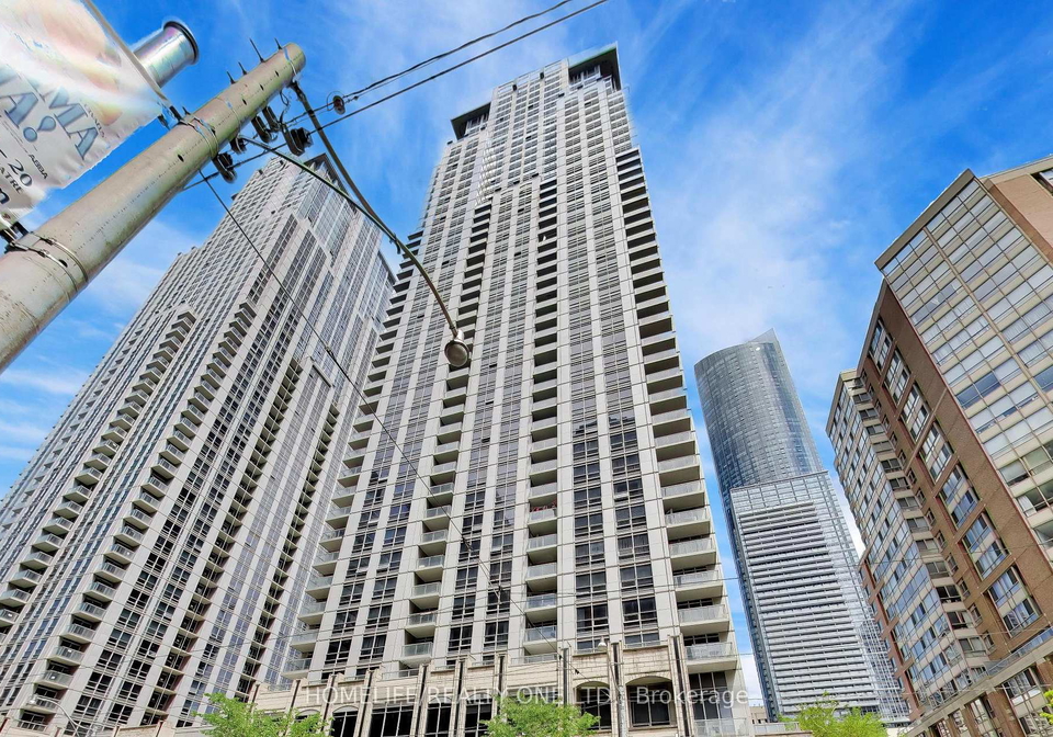 761-bay-street-toronto-ontario-c13224436