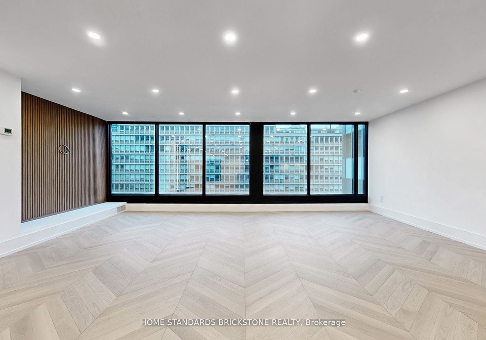 110-bloor-street-w-toronto-ontario-c13224668