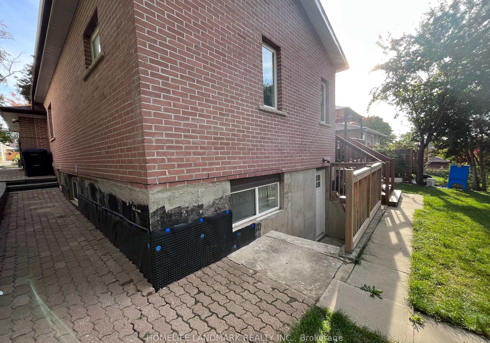 24-tristan-basement-crescent-north-york-ontario-c13224778