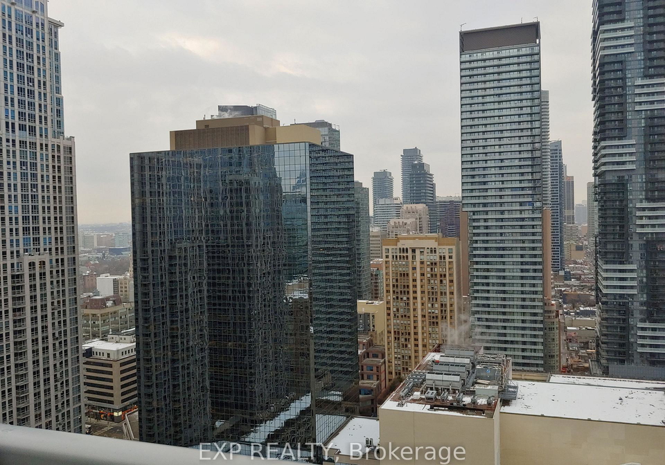 386-yonge-street-toronto-ontario-c13224888