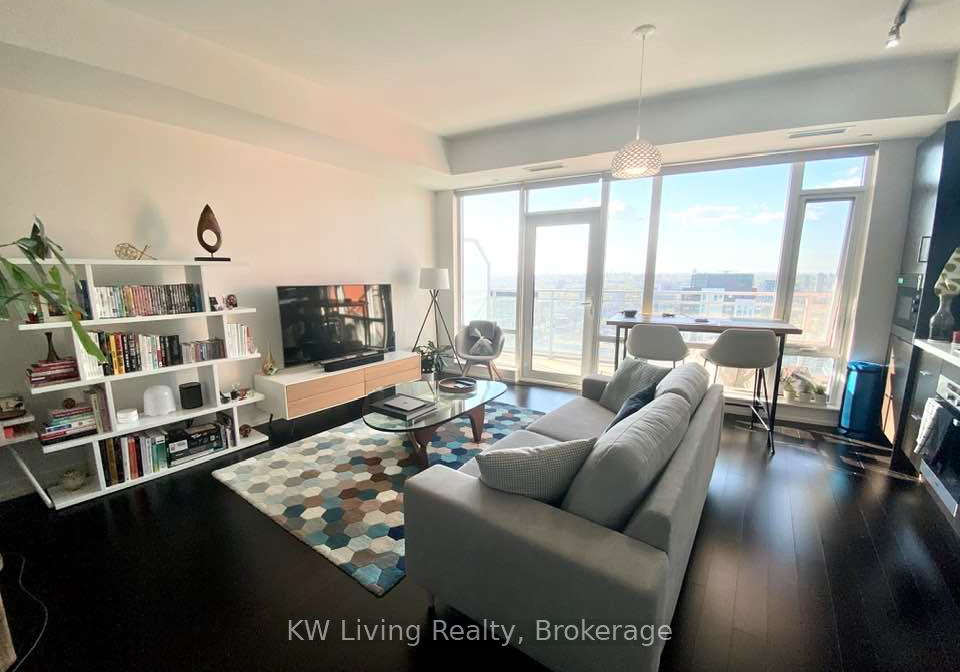 21-widmer-street-toronto-ontario-c13225056