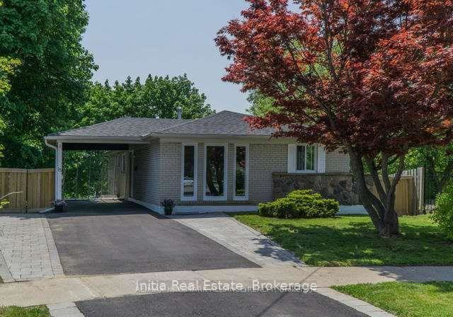 15-grove-park-crescent-north-york-ontario-c13225178