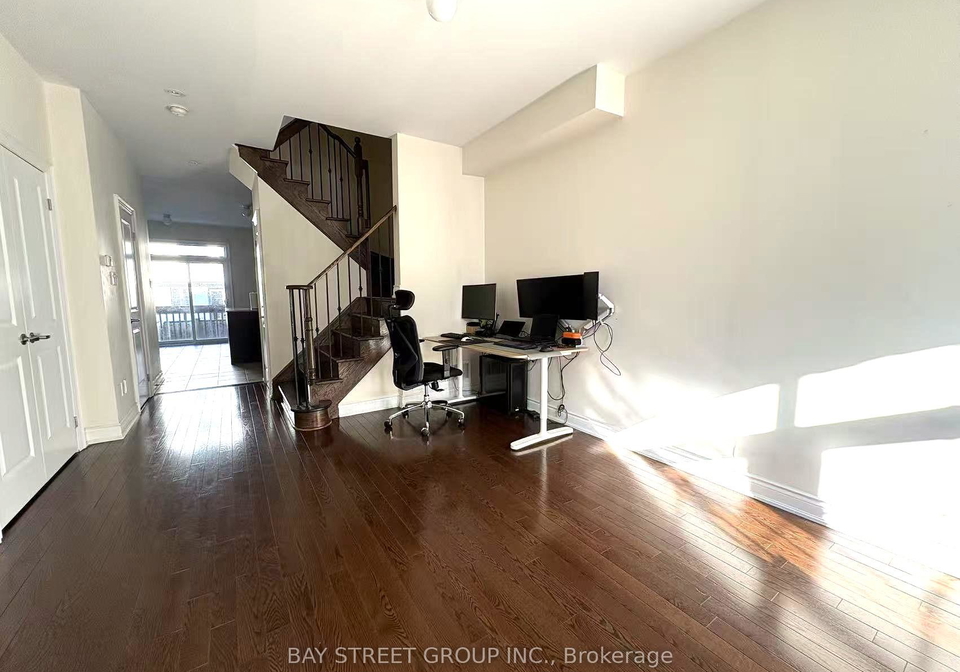 9-strawflower-mews-north-york-ontario-c13225280