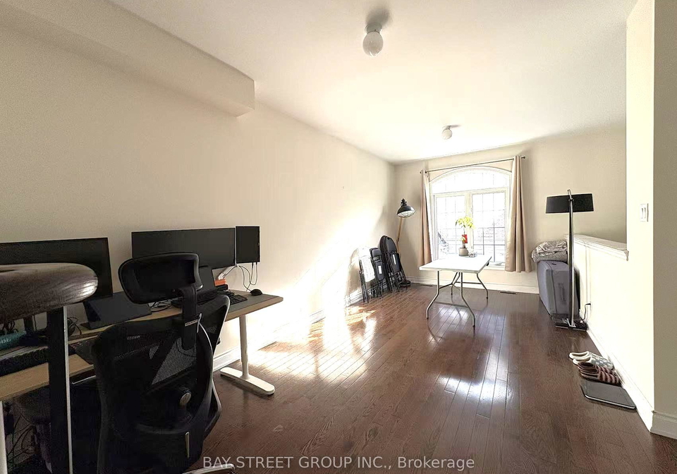 9-strawflower-mews-north-york-ontario-c13225280