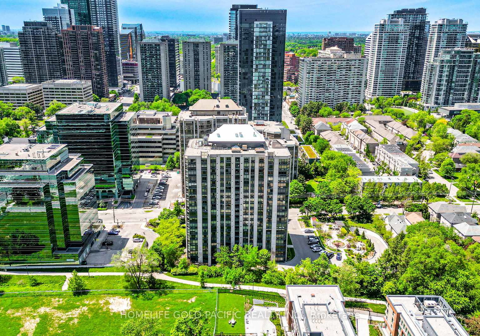5-kenneth-avenue-north-york-ontario-c13225330
