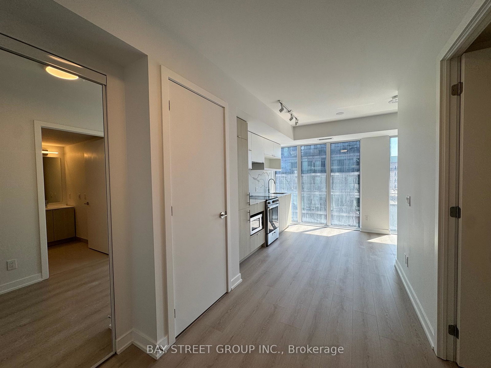 100-queen-street-e-toronto-ontario-c13225350