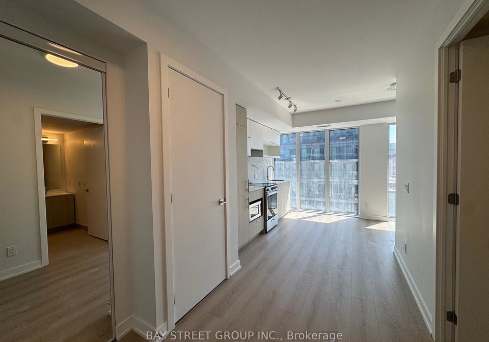 100-queen-street-e-toronto-ontario-c13225350