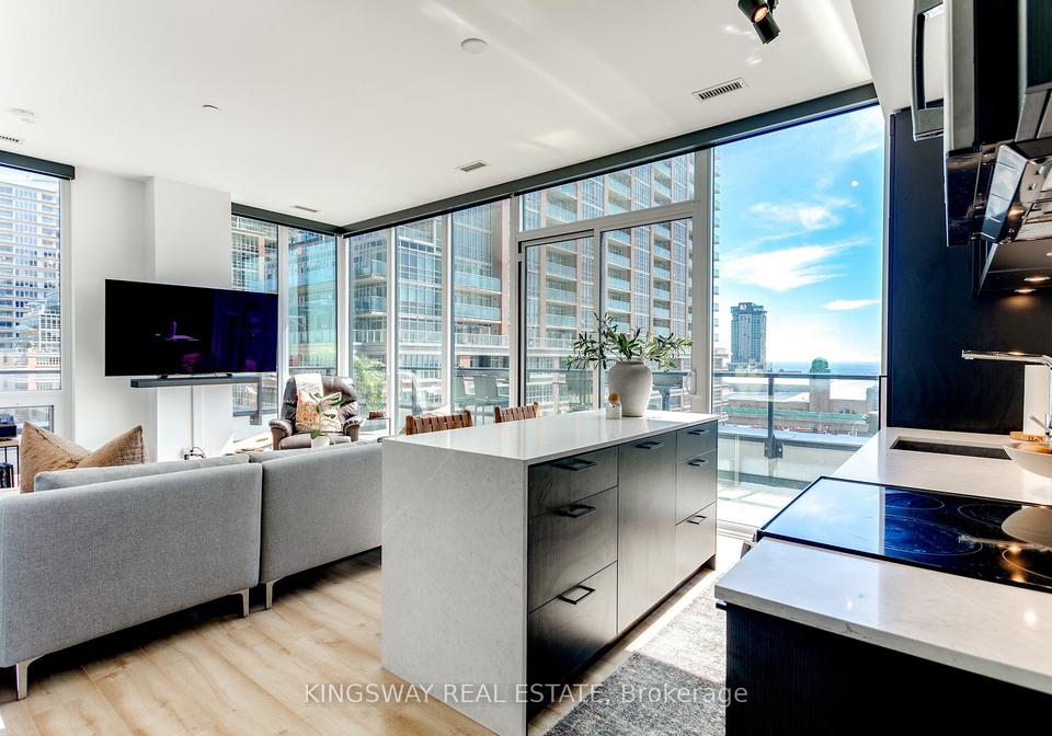 135-east-liberty-street-toronto-ontario-c13225500