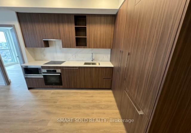 27-mcmahon-drive-north-york-ontario-c13225614