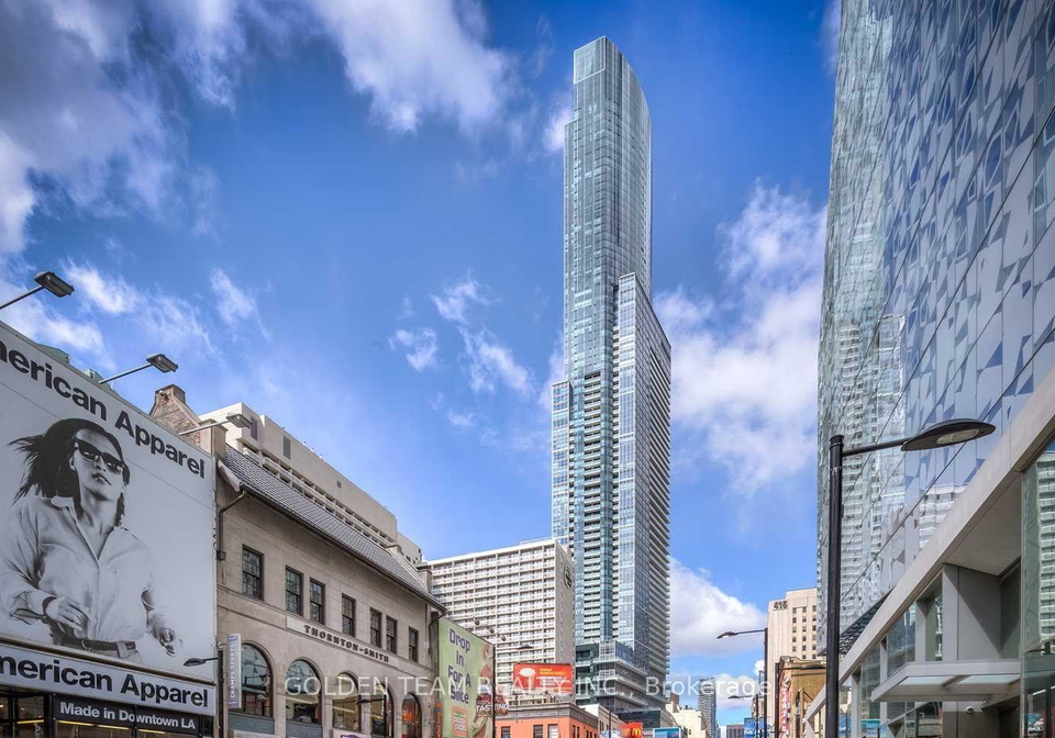 386-yonge-street-toronto-ontario-c13225642