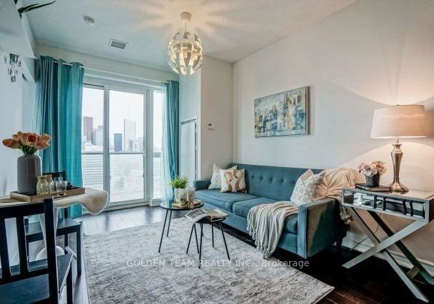 386-yonge-street-toronto-ontario-c13225642