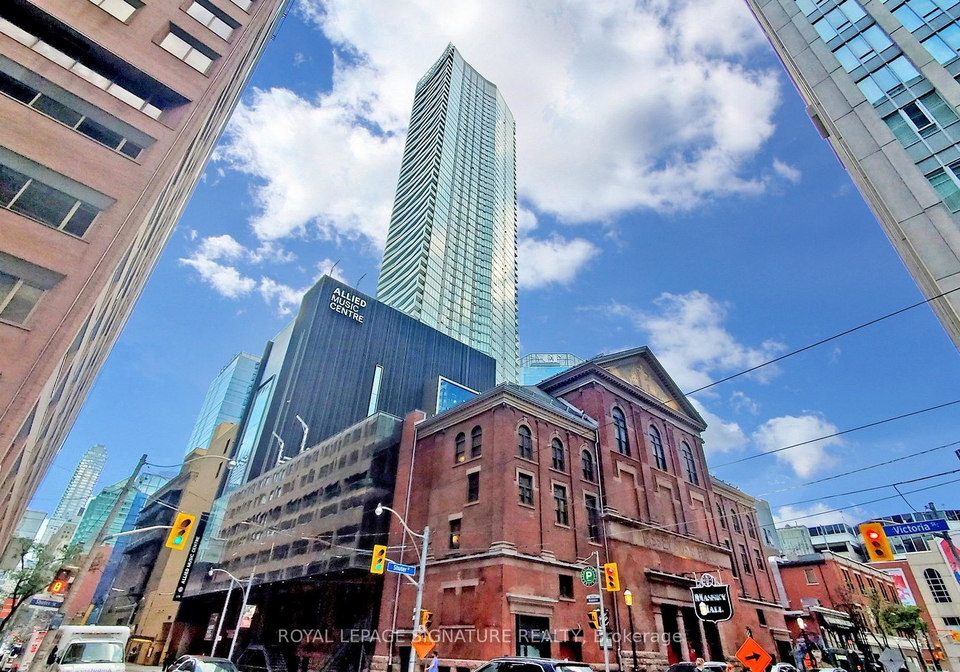 197-yonge-street-toronto-ontario-c13225712