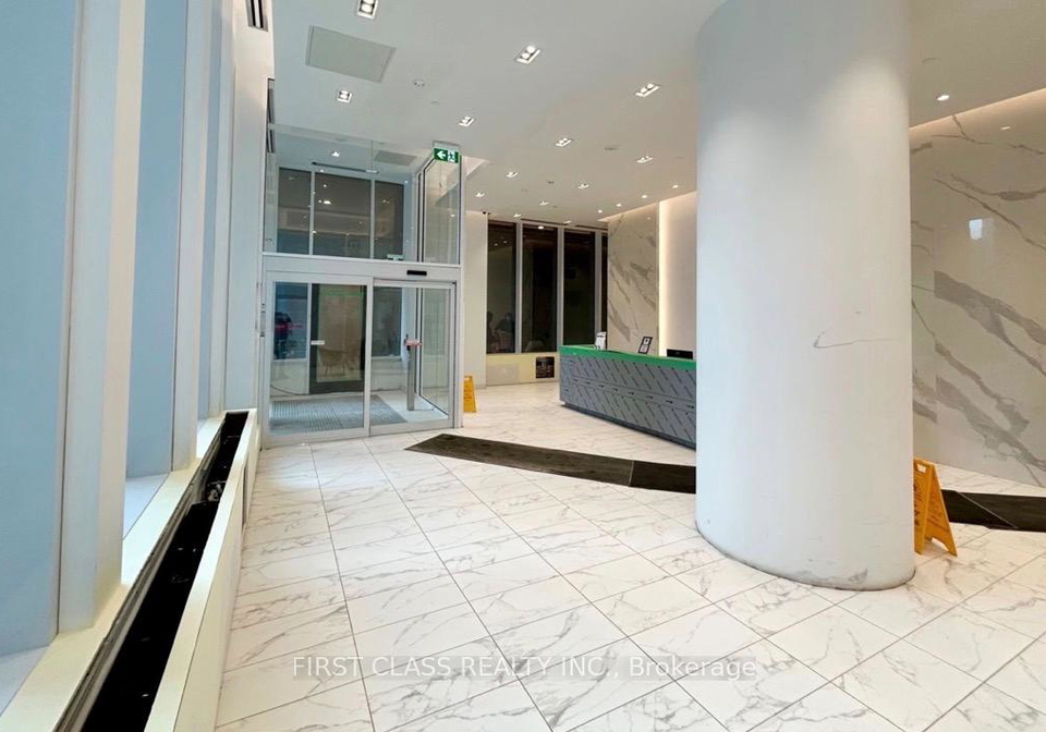 230-simcoe-street-toronto-ontario-c13225730