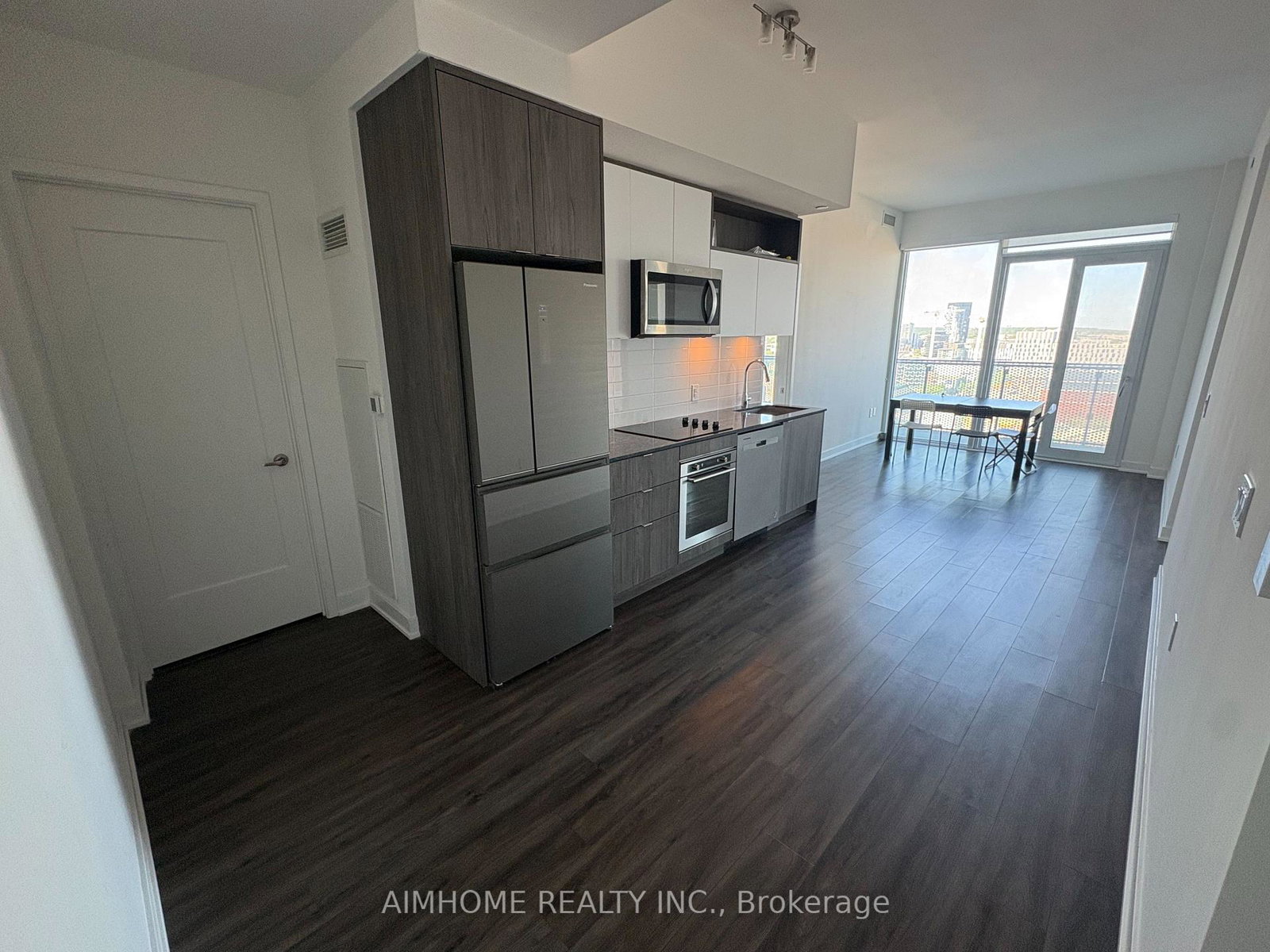 60-princess-street-toronto-ontario-c13225938
