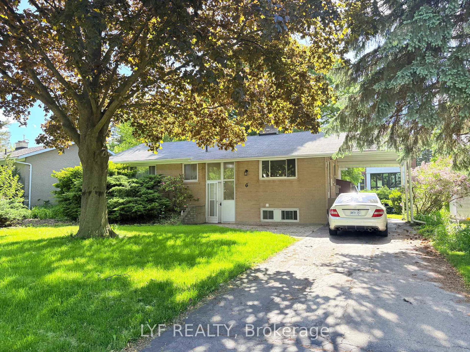 6-thorn-lane-north-york-ontario-c13225962