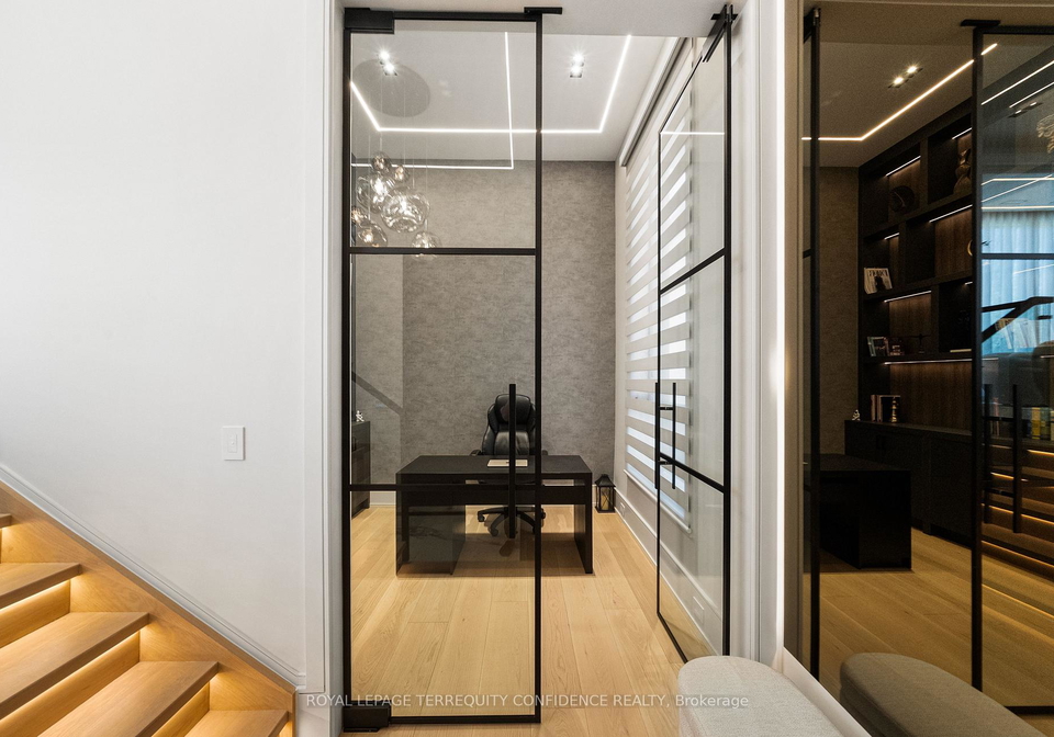 35-nipigon-avenue-north-york-ontario-c13226030