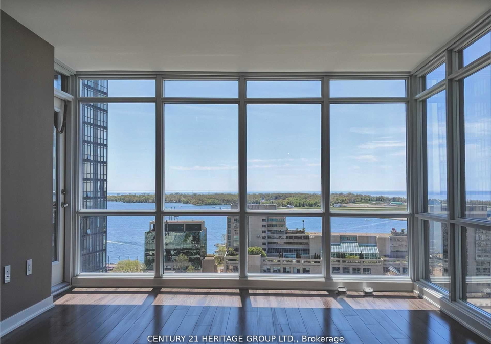 15-fort-york-boulevard-toronto-ontario-c13226098