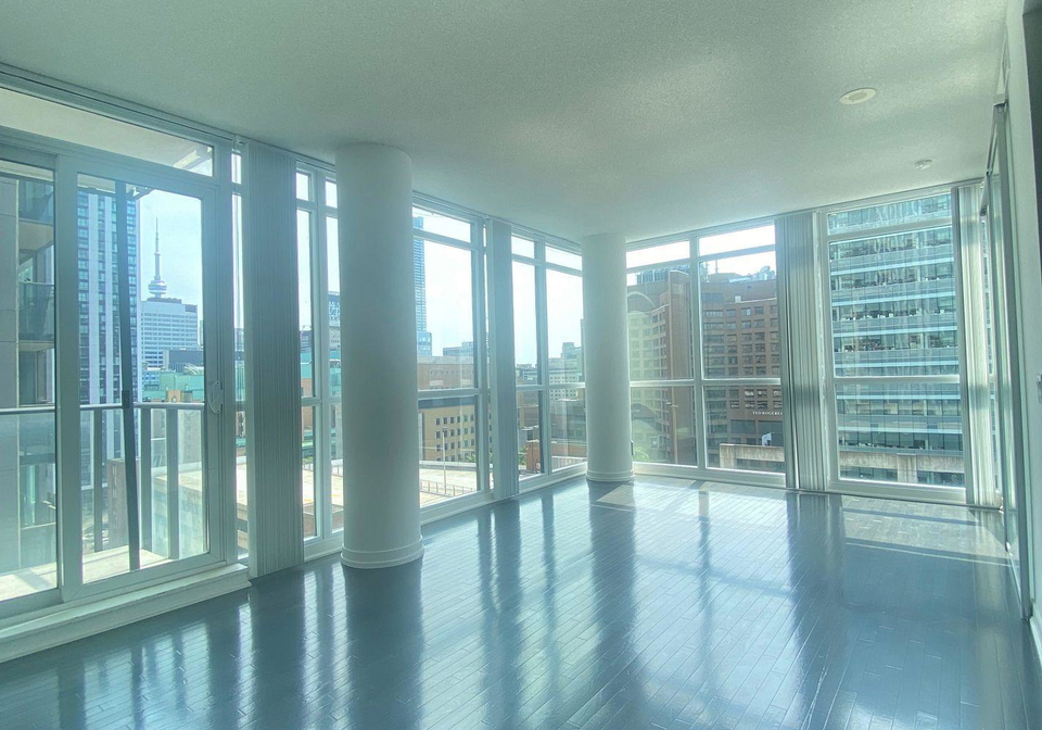 770-bay-street-toronto-ontario-c13226196