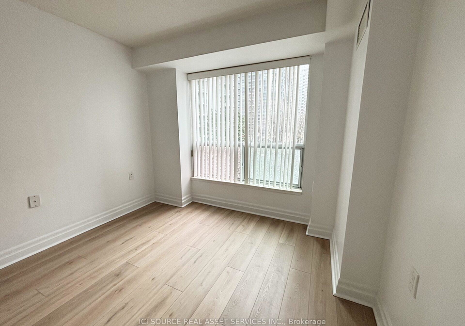 21-hillcrest-avenue-north-york-ontario-c13226326
